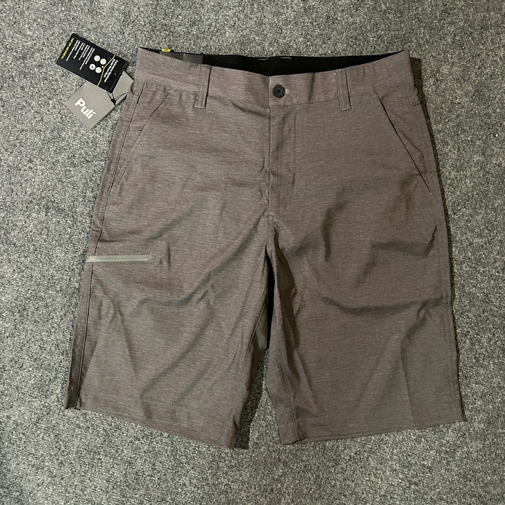 Puli brand Men's Gray Shorts size 32 NWT!!